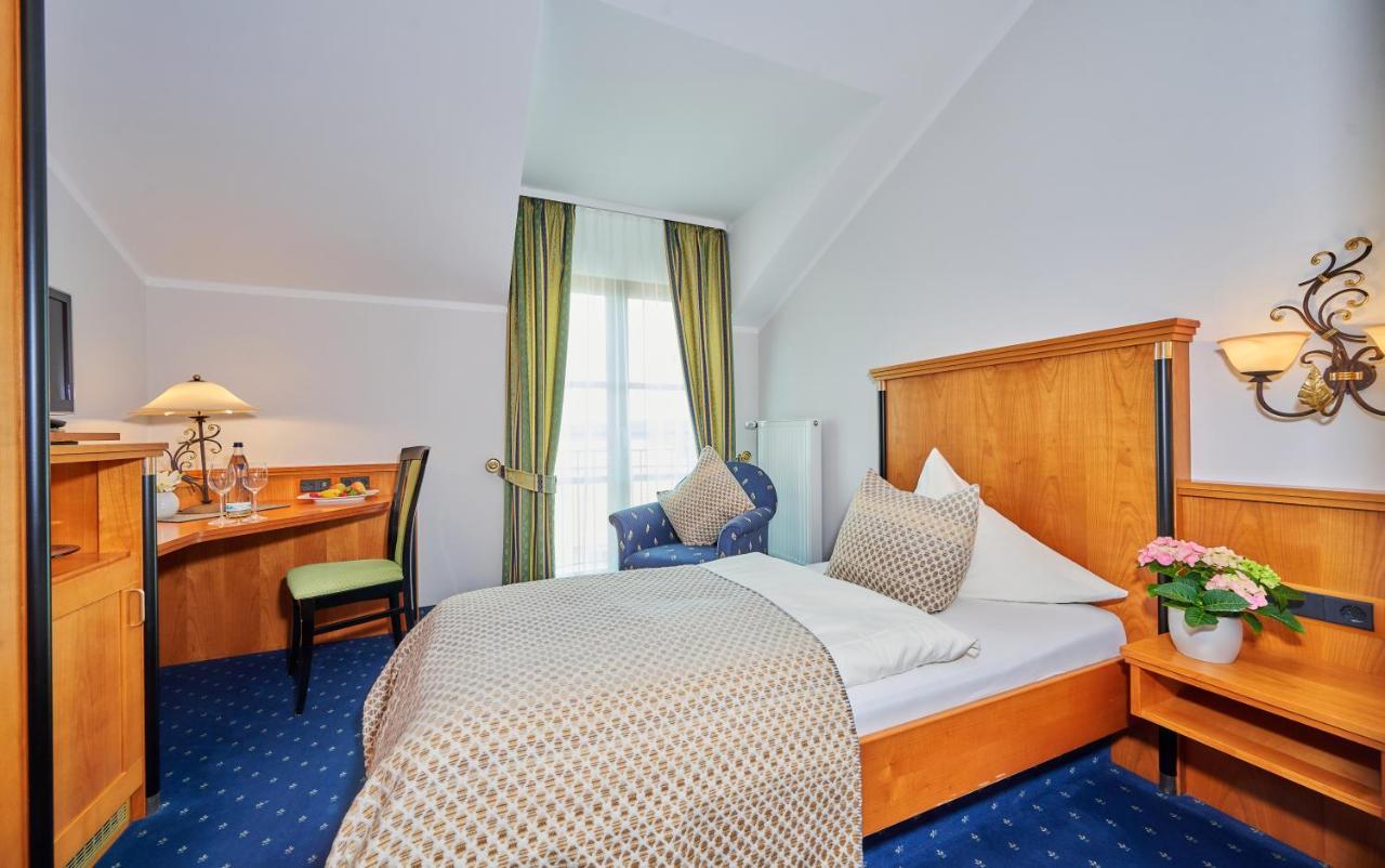 Landhotel Schneider Риденбург Экстерьер фото